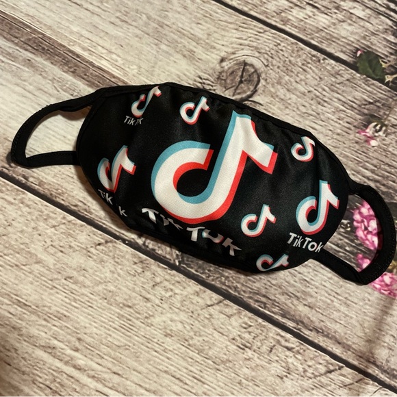 Reusable TikTok Facemask - Picture 4 of 4